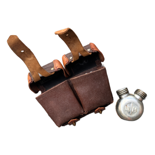 WW2 Russian M91/30 Pebbie Grain Leather Ammunition Pouch With Oil Container For Mosin Nagant Rifle (Original) - Image 3