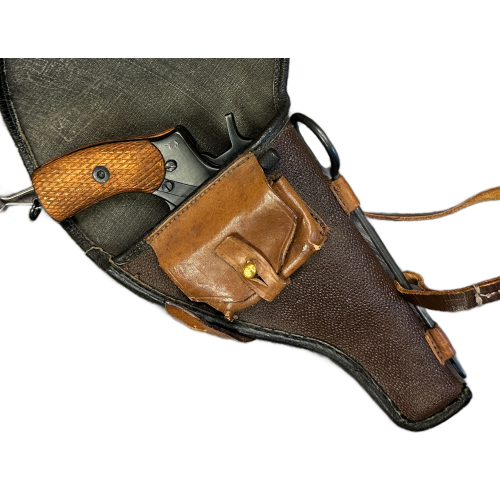 WW2 1940 Russian M1895 Nagant ZHO Revolver with Holster Rig (Original) - Image 3
