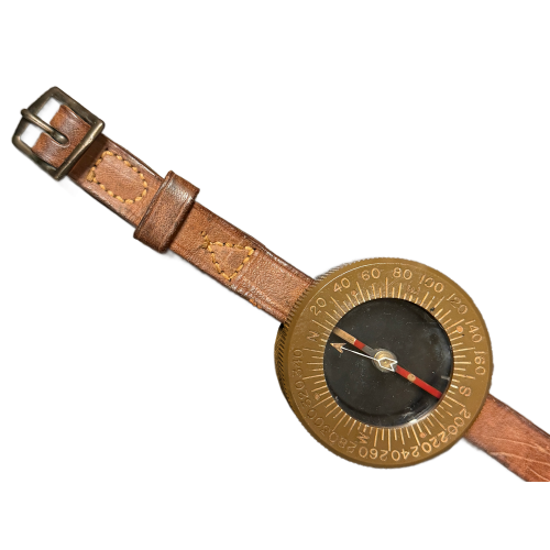 WW2 US Army Paratrooper Wrist Arm Bakelite Liquid Filled Compass by Superior Magneto Co. (Original) - Image 3